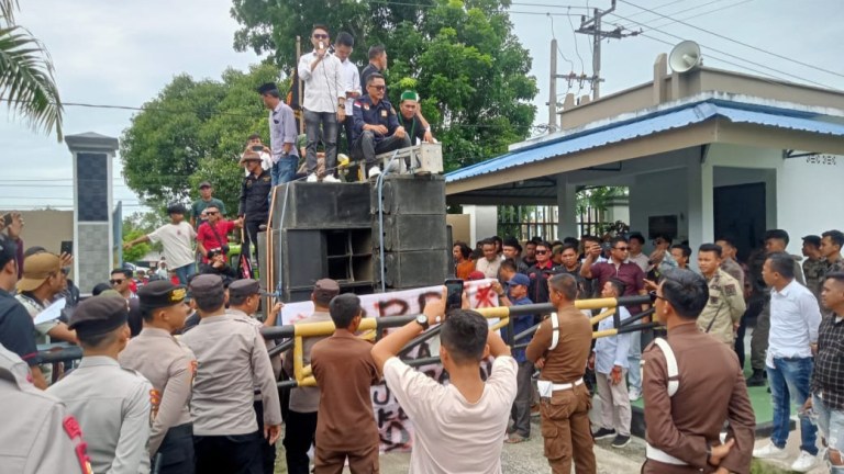 Serikat Anti Korupsi Konawe Selatan (SIKAT KONSEL) Desak Kejari Usut Tuntas Dugaan Korupsi Dana Hibah KONI Konawe Selatan