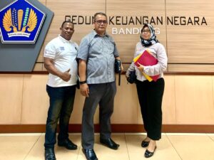 Ketua Umum YL FHI Yang Bergabung Di ADV Center Probowo – Gibran Pun Angkat Bicara Terkait Nepotisme Malalanda