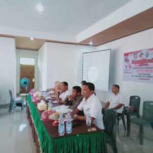 KEPALA DESA TETENGGABO PIMPIN MUSDESUS PEMBENTUKAN KOPERASI MERAH PUTIH, DIHADIRI PERWAKILAN CAMAT SABULAKOA DAN ANGGOTA POLSEK LANDONO
