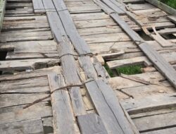 Jembatan Rusak di Poleang Utara Kembali Makan Korban, Warga Desak Perbaikan Permanen