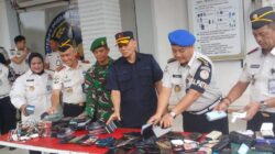 Wujudkan Lapas Bebas Halinar, Kanwil Kemenkumham Sultra Musnahkan Ratusan Ponsel Ilegal di Lapas Kendari.